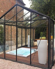 La partie fermée de la serre en verre Bora Bora 5 Blackline de la marque belge ACD - 18.31 m2