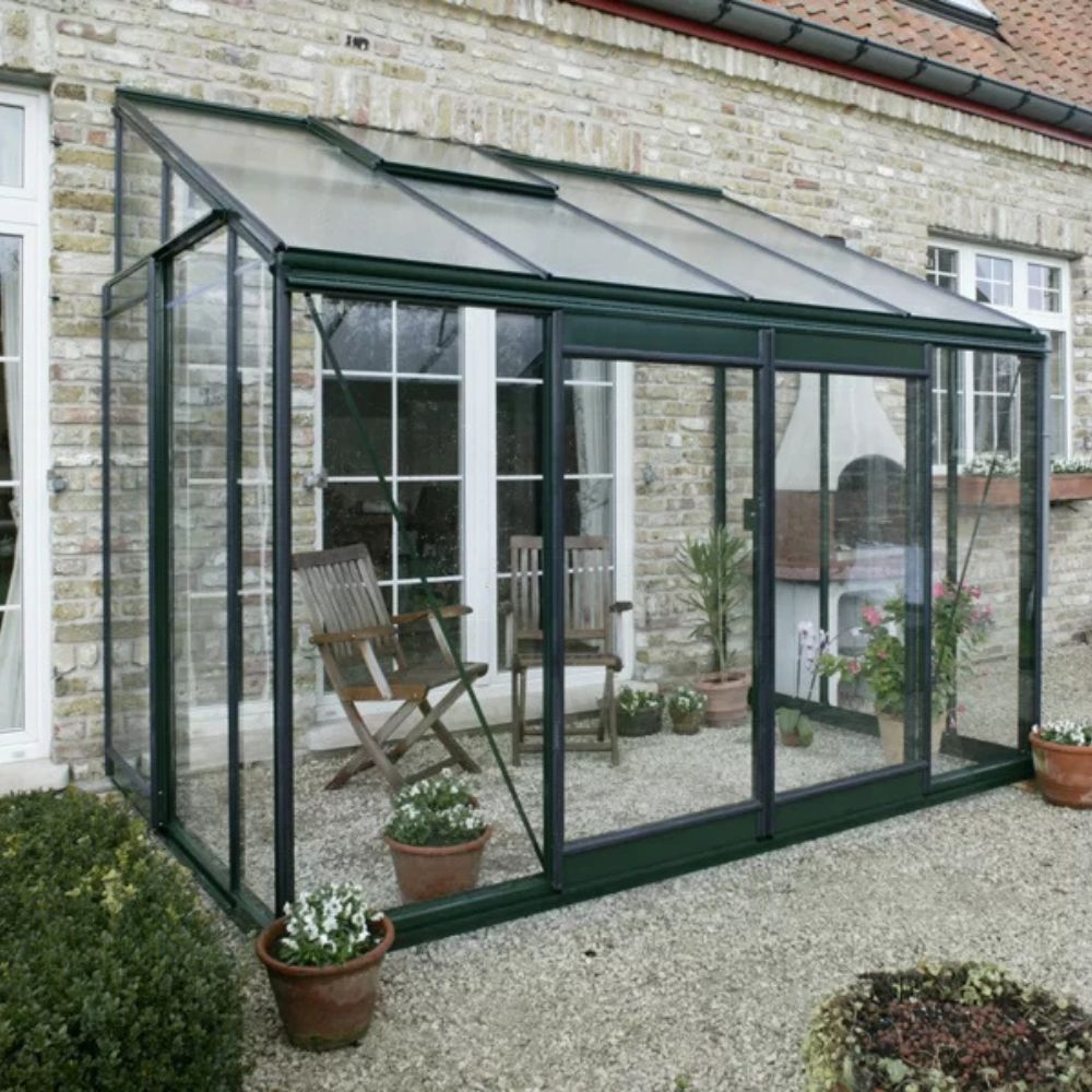 Serre adossée en verre laquée MS305 de la marque ACD - 11.20 m2 - parois obliques