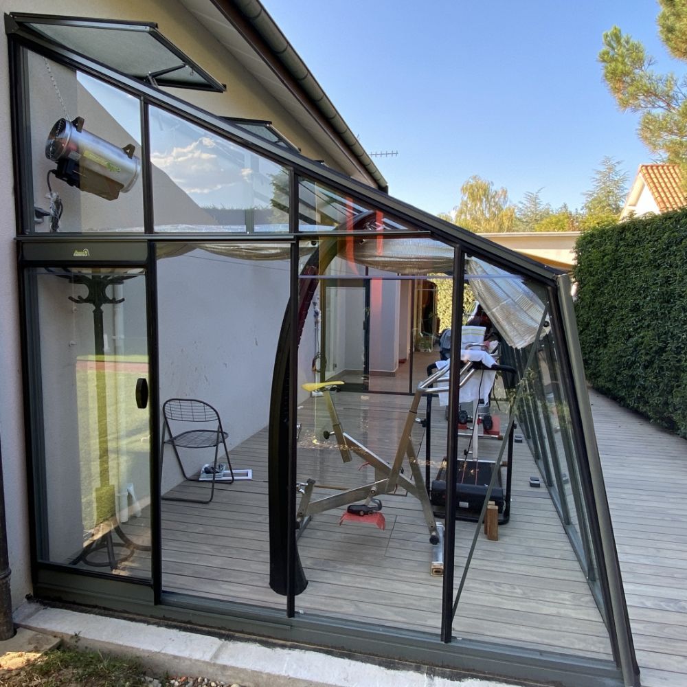 Serre adossée en verre laquée MS306 ACD - 13.44 m2 - parois obliques